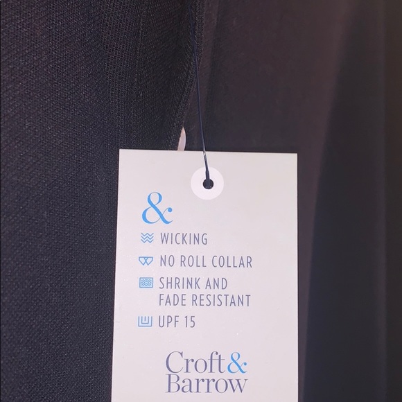 A blue long sleeve dress shirt - Picture 4 of 4